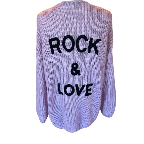 Lavender Chunky Knit Cardigan Sweater “ROCK & LOVE” Graphic Oversized Boho M/L - Picture 1 of 4